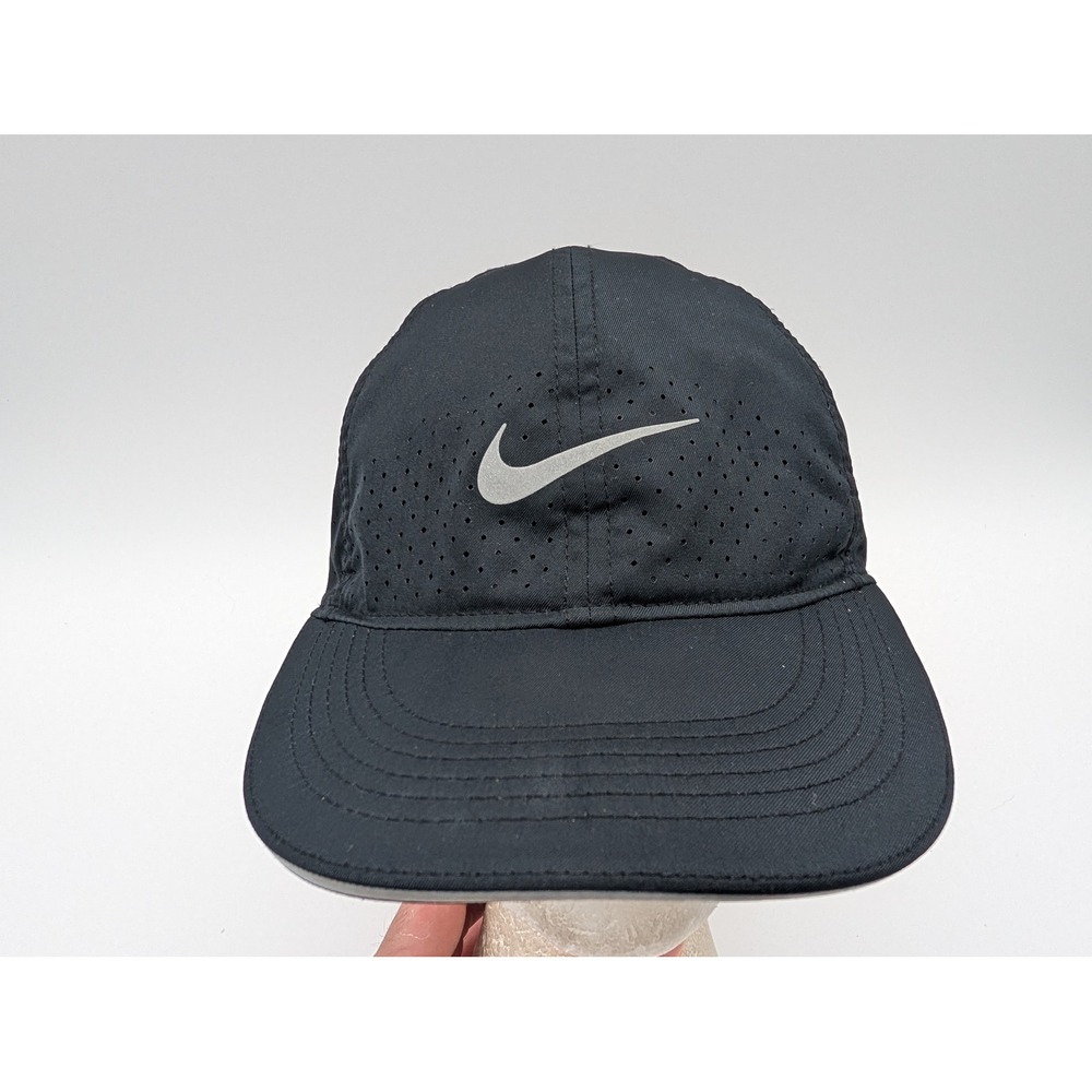 NEW NIKE Women's Featherlight Reflective Run/Golf Hat-Black DC4090-010